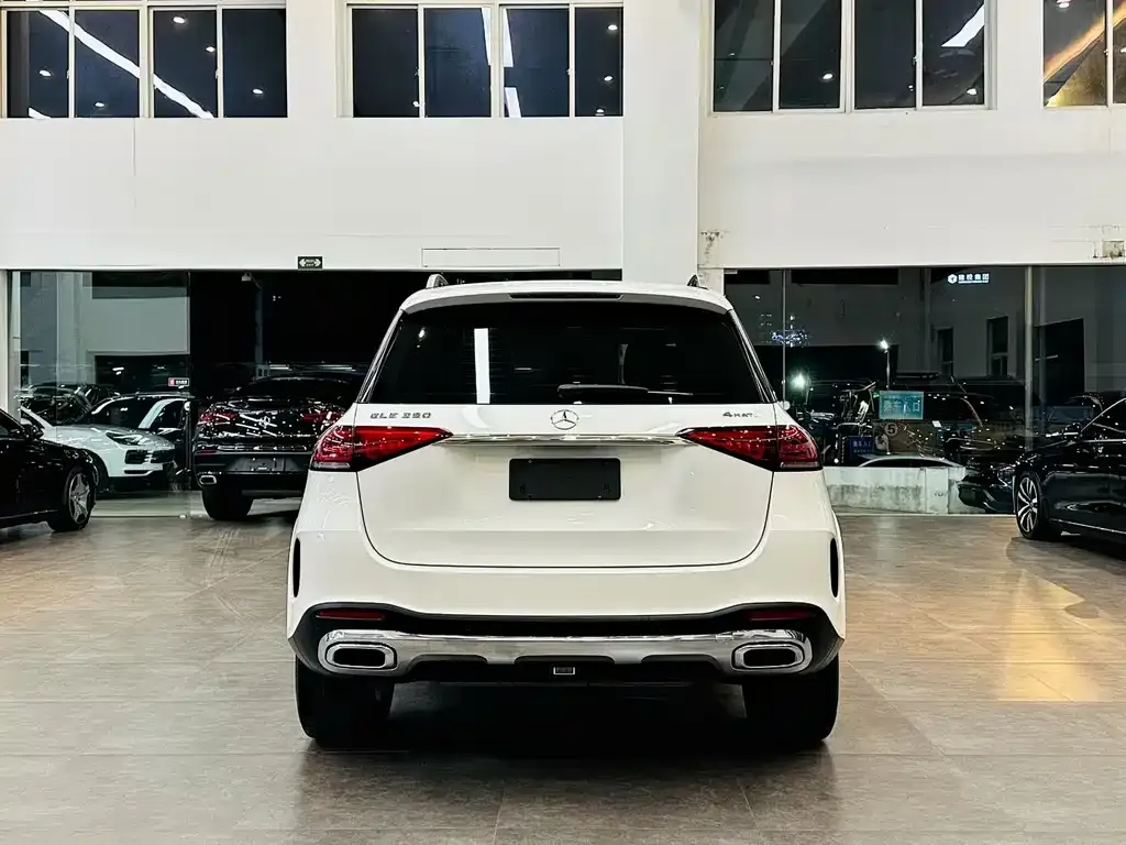Mercedes-Benz GLE — фото 9