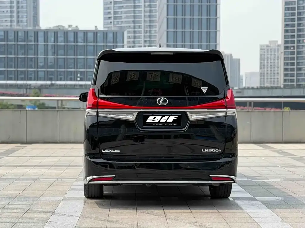 Toyota Vellfire — фото 9