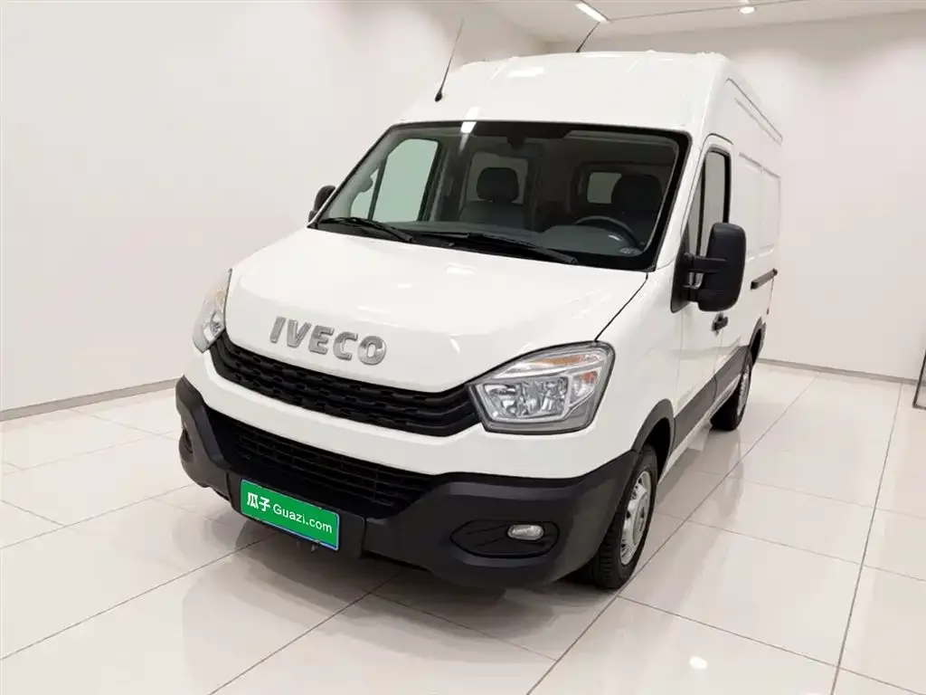 IVECO Ousheng — фото 1