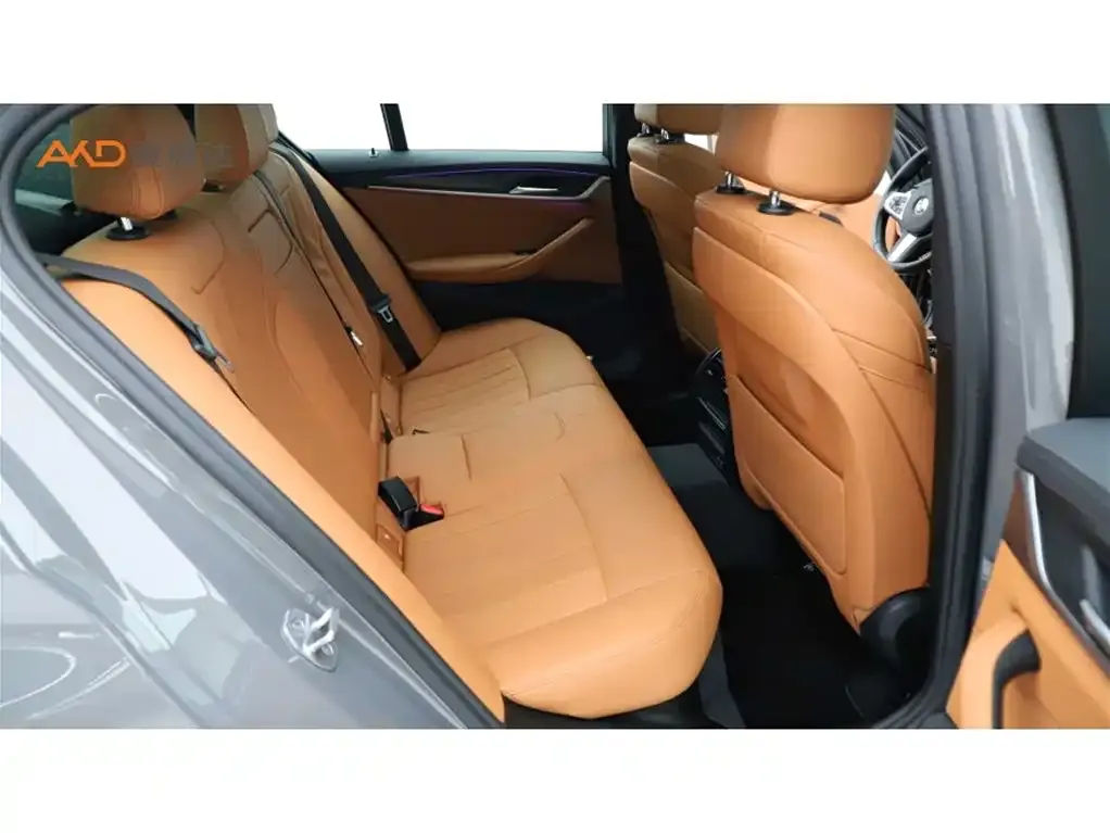 BMW 5 Series (Import) — фото 2