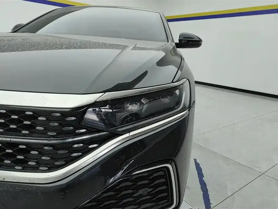 Volkswagen Passat — фото 3