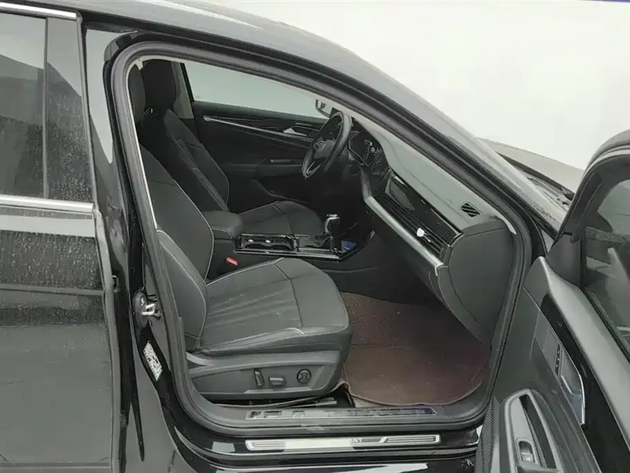 Volkswagen Passat — фото 9