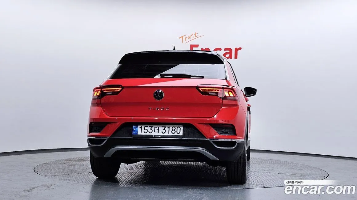 Volkswagen T-Roc — фото 3