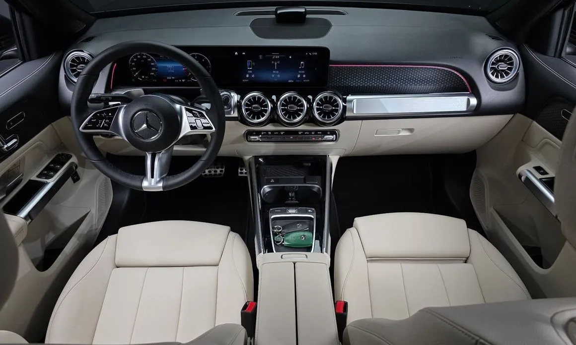 Mercedes-Benz GLB-Class — фото 10