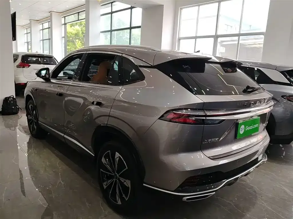 Roewe RX5 — фото 8