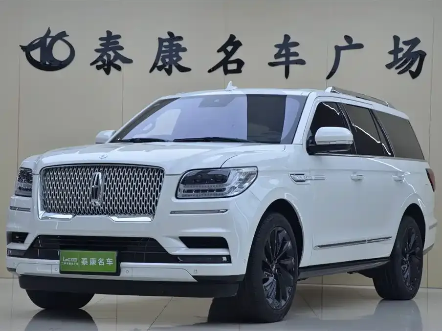 Lincoln Navigator — фото 1