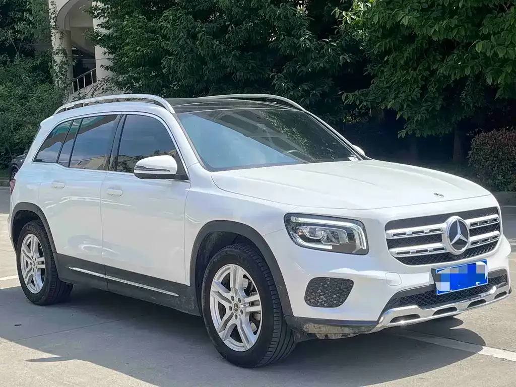 Mercedes-Benz GLB — фото 9