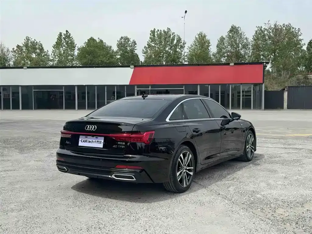 Audi A6L — фото 2