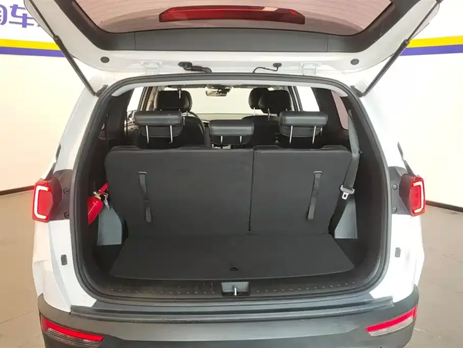 Hyundai Custo — фото 2