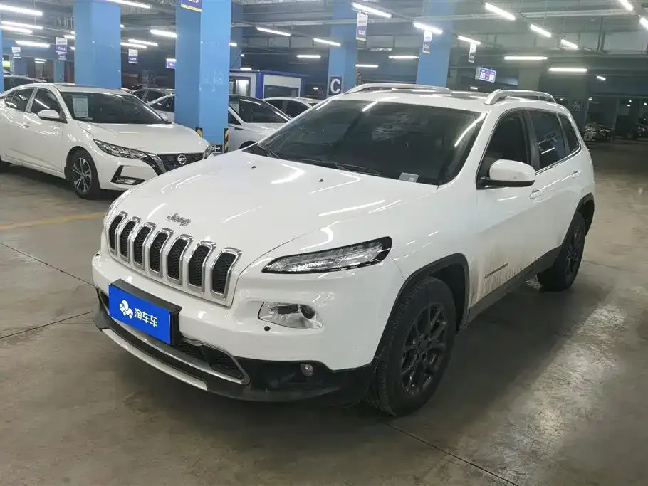 Jeep Cherokee — фото 1