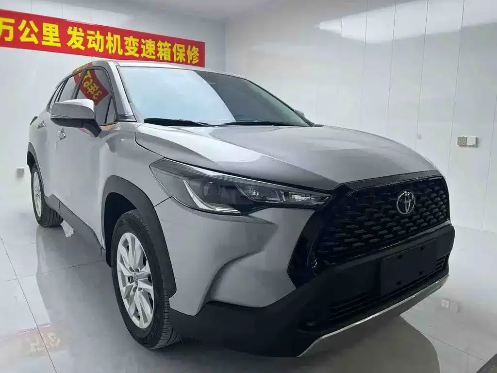 Toyota Corolla Cross — фото 1