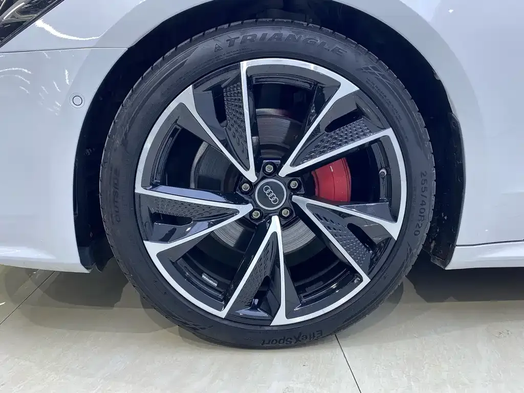 Audi A7 — фото 9