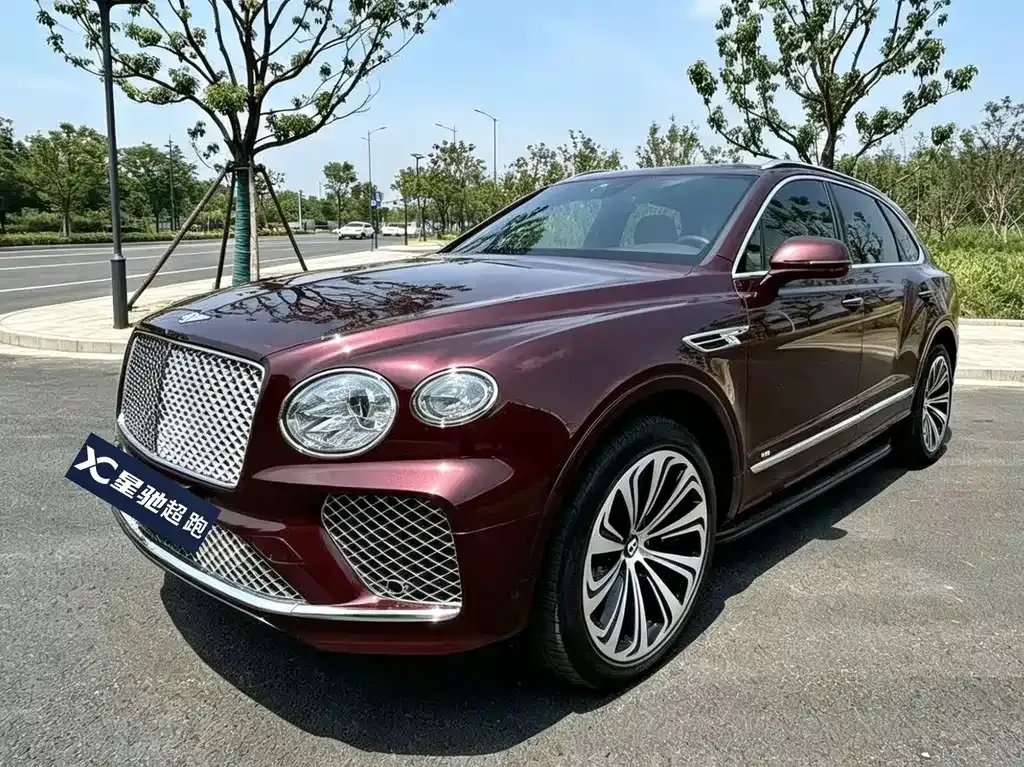 Bentley Bentayga — фото 1