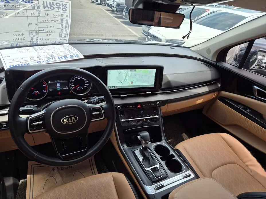 Kia Carnival — фото 10