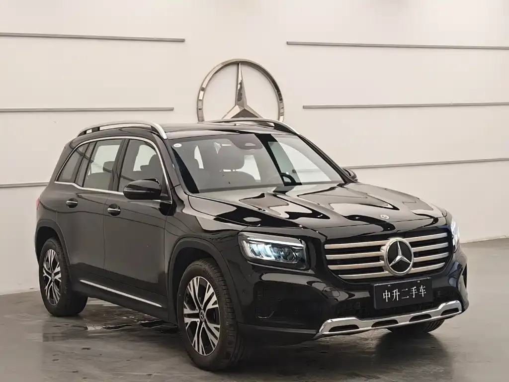Mercedes-Benz GLB — фото 2