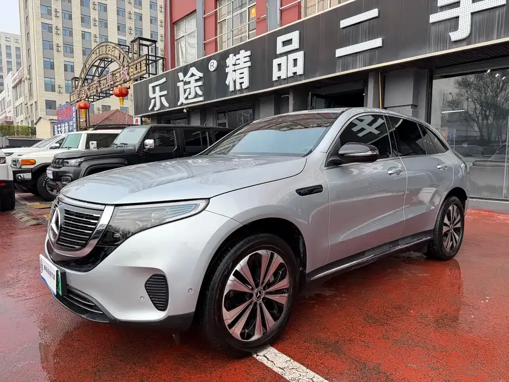 Mercedes-Benz EQC — фото 9