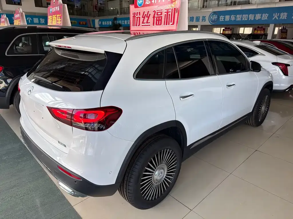Mercedes-Benz GLA — фото 5