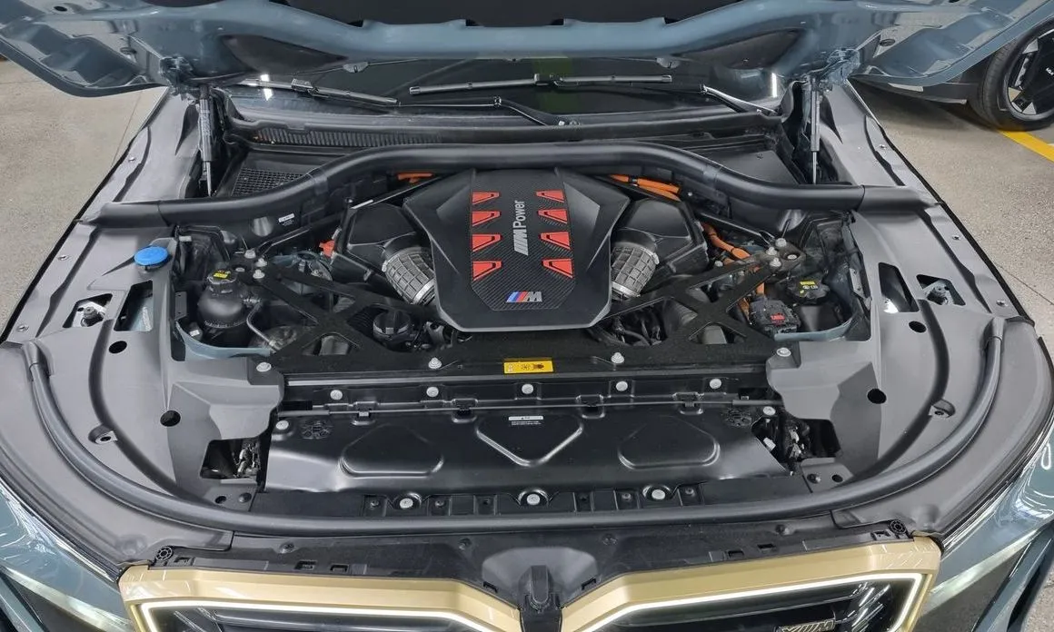 BMW XM — фото 2