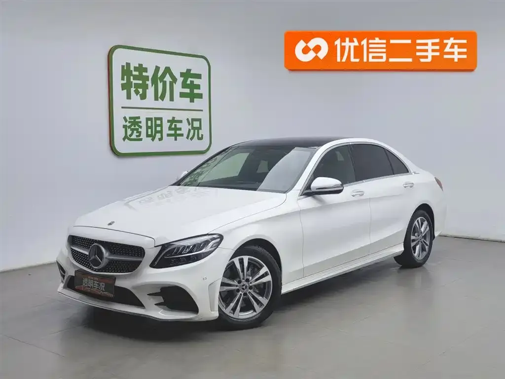 Mercedes-Benz C-Class — фото 1