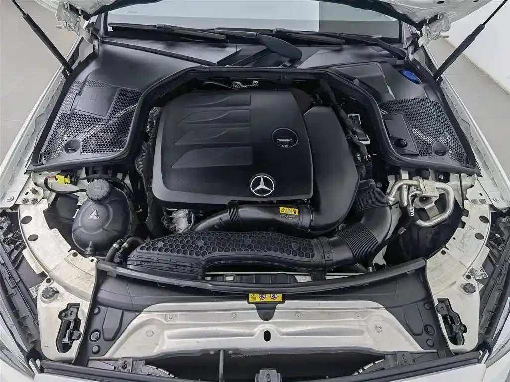 Mercedes-Benz C-Class — фото 10