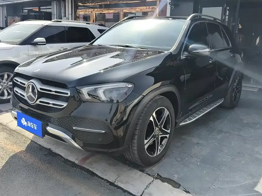 Mercedes-Benz GLE — фото 1