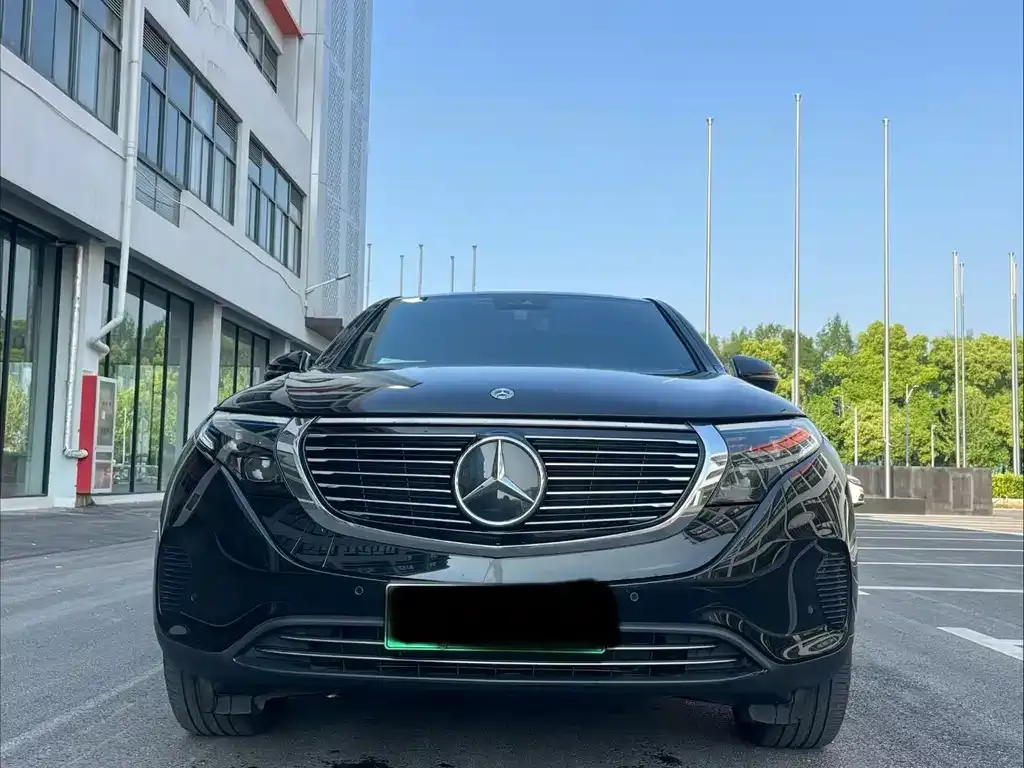 Mercedes-Benz EQC — фото 3