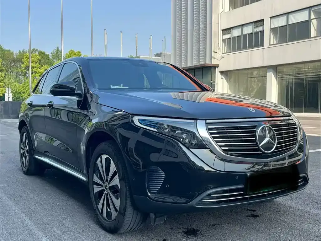 Mercedes-Benz EQC — фото 2