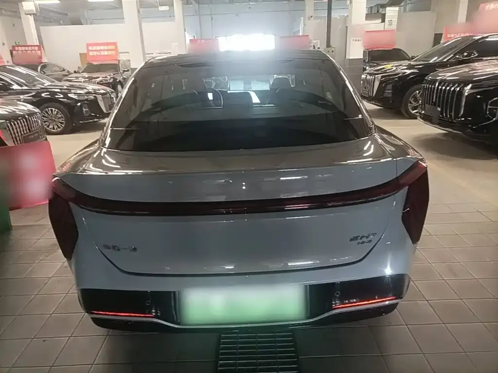 Hongqi EH7 — фото 7