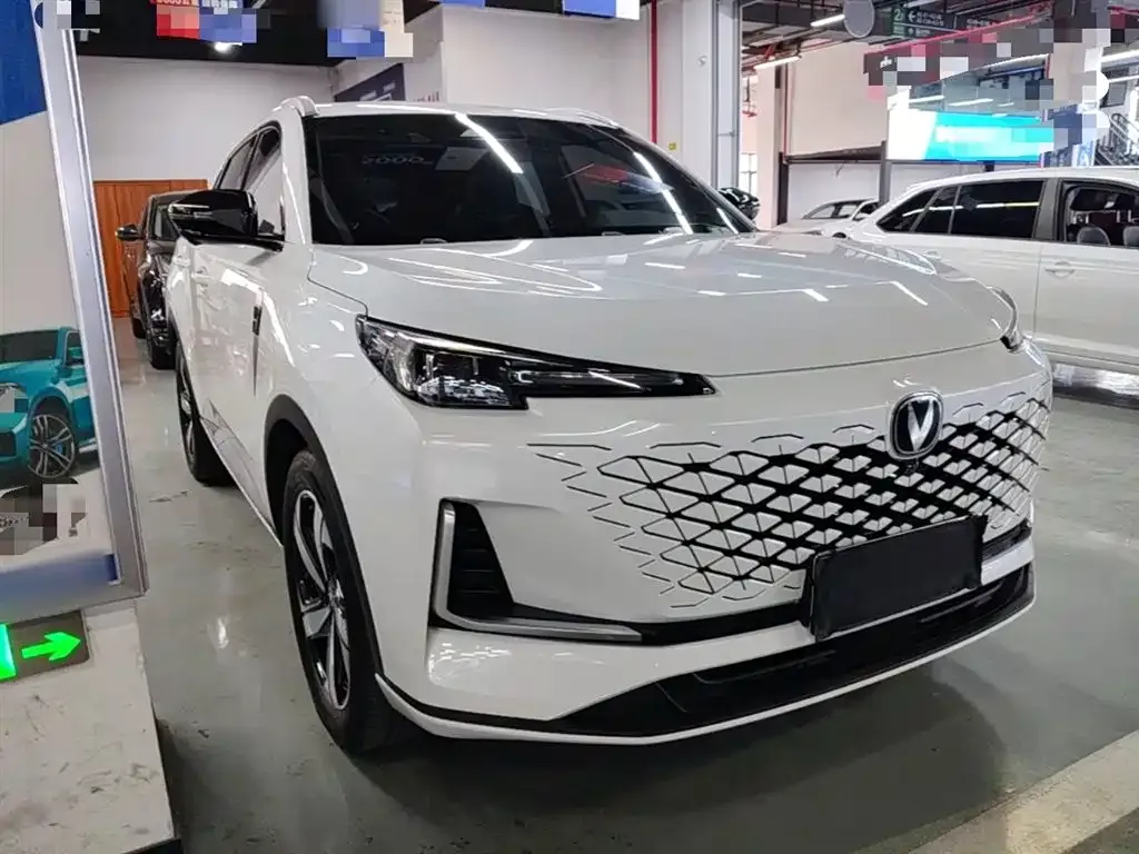 Changan CS55PLUS — фото 9