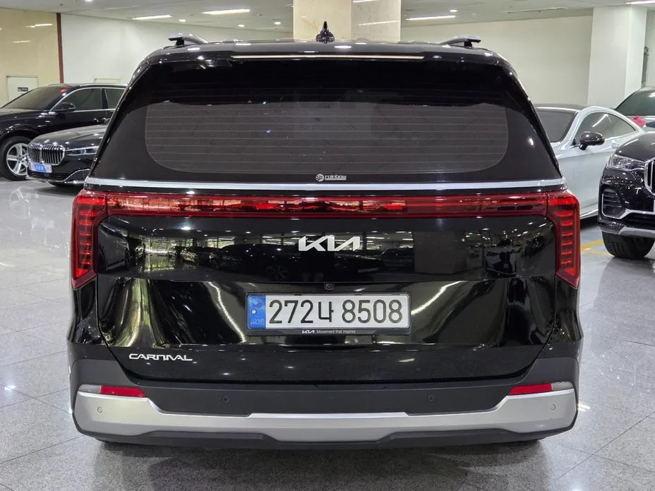 Kia Carnival — фото 4