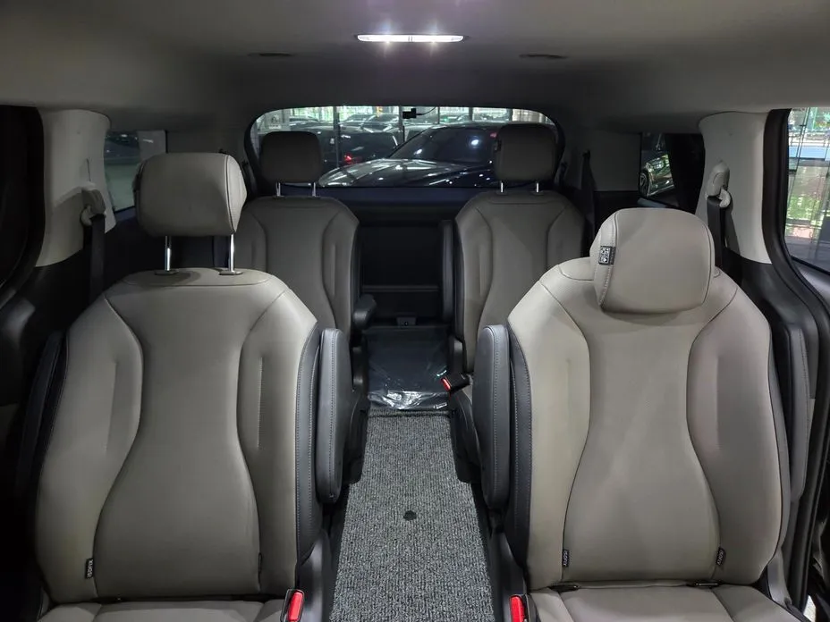 Kia Carnival — фото 2