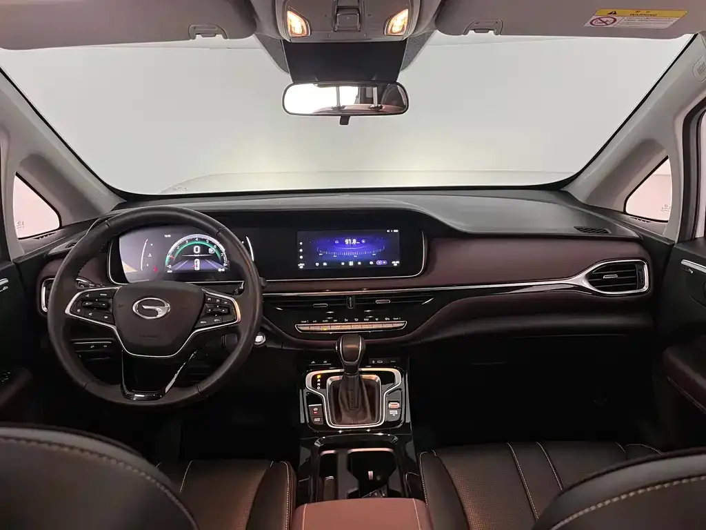 GAC Motor Trumpchi M6 — фото 6