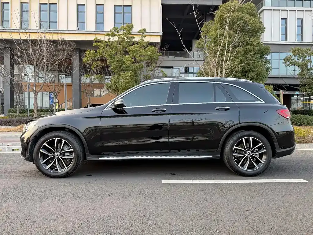 Mercedes-Benz GLC — фото 10