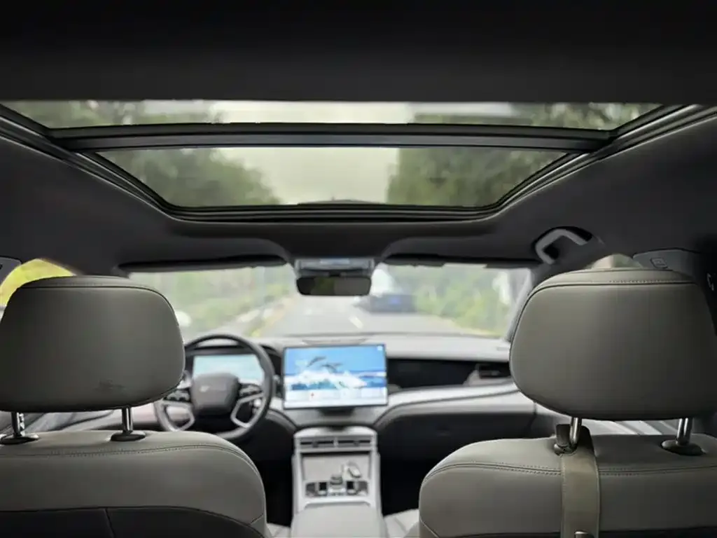 BYD Seal — фото 3