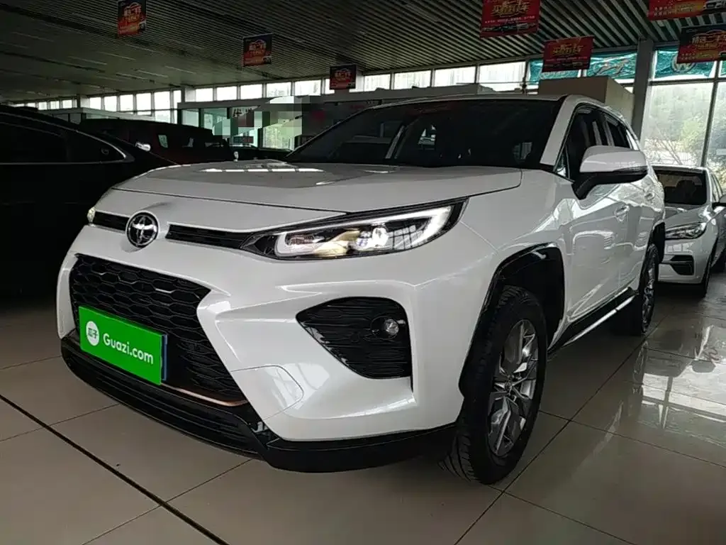 Toyota Wildlander — фото 1