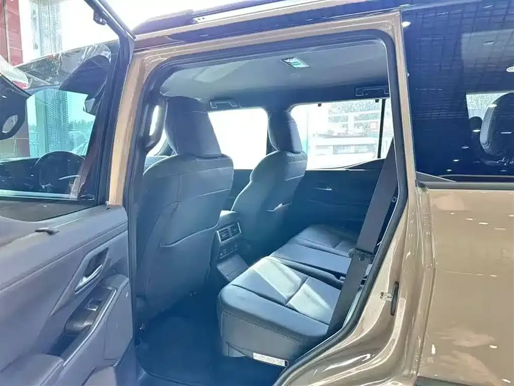 Lexus GX — фото 2