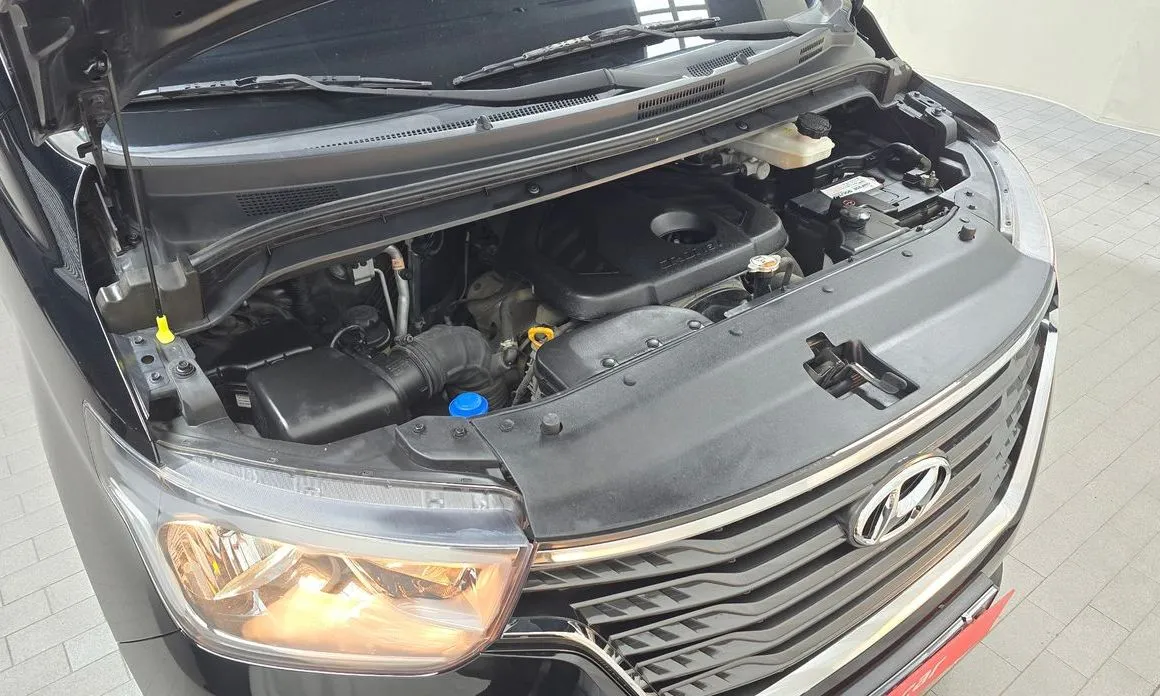 Hyundai Starex — фото 10