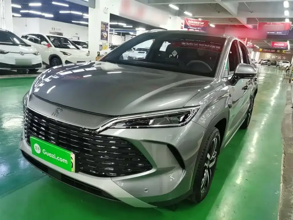 BYD L DM-i — фото 1