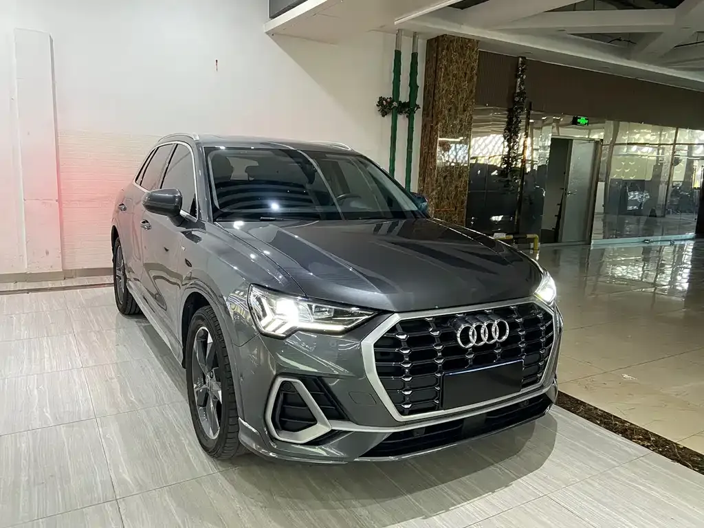 Audi Q3 — фото 6