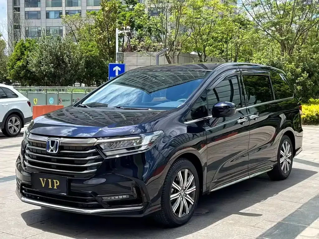 Honda Odyssey — фото 1