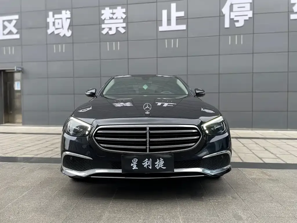 Mercedes-Benz E-Class — фото 5