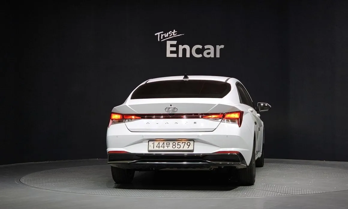 Hyundai AVANTE — фото 2