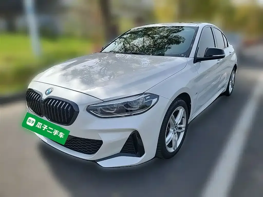 BMW 1 Series — фото 1