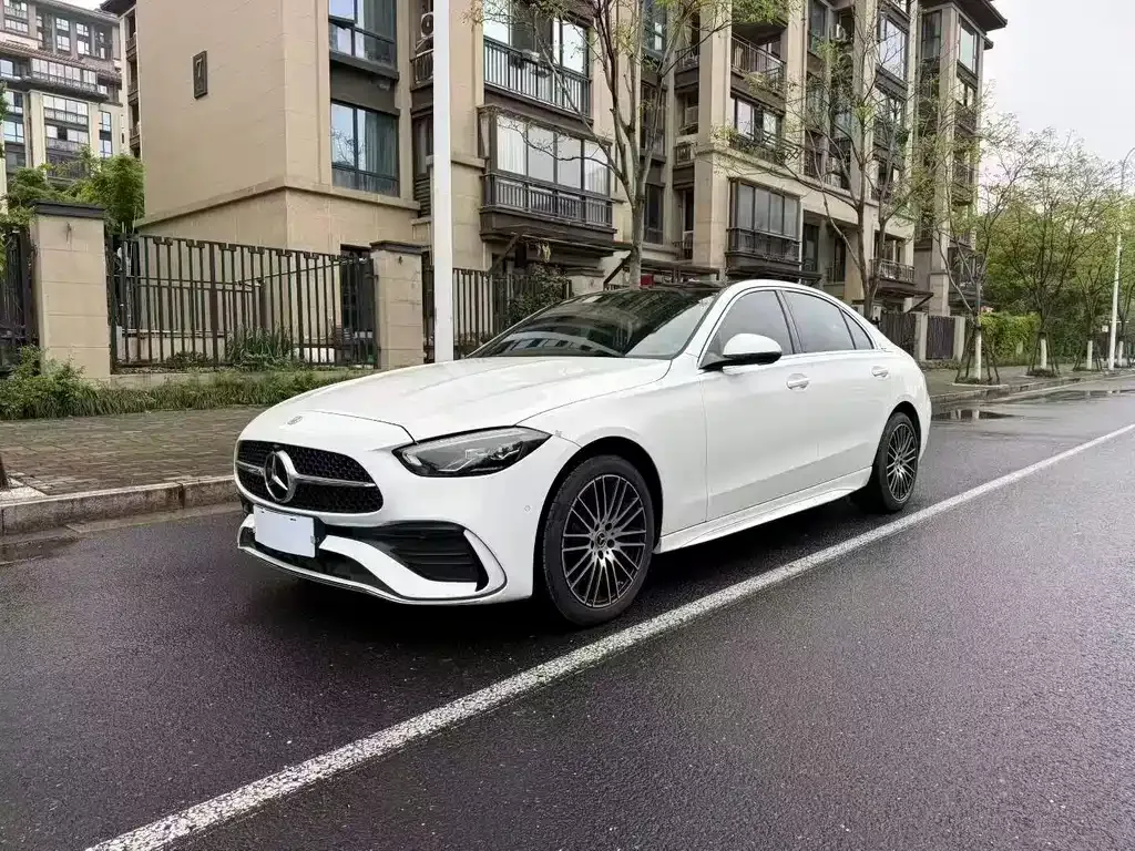 Mercedes-Benz C-Class — фото 1