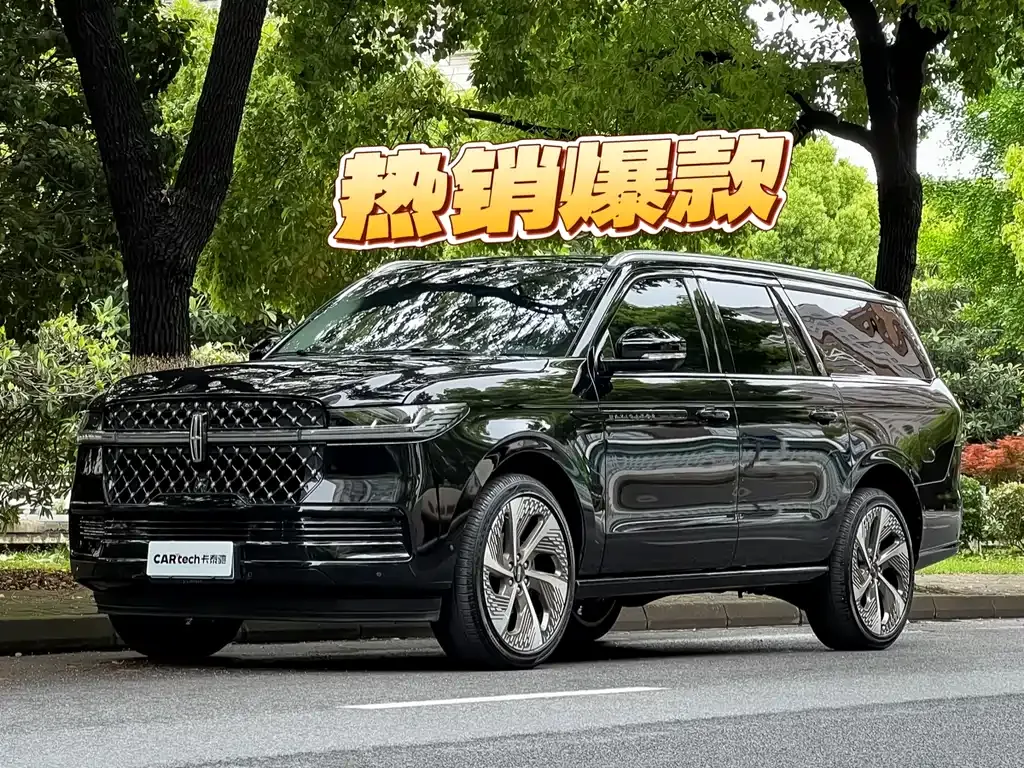 Lincoln Navigator — фото 1