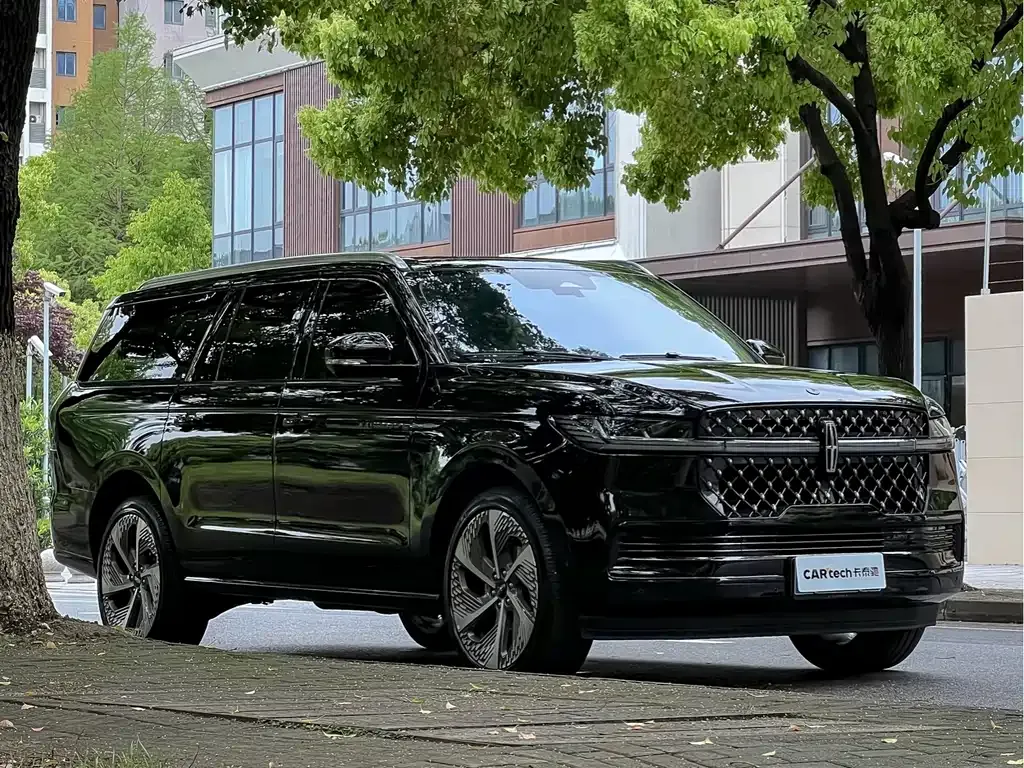 Lincoln Navigator — фото 9