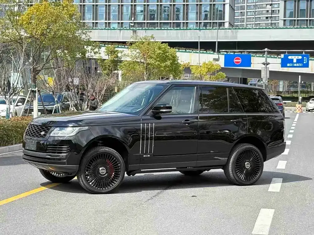 Land Rover Range Rover — фото 1