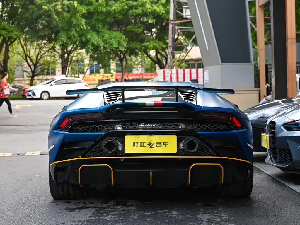 Lamborghini Huracan — фото 7