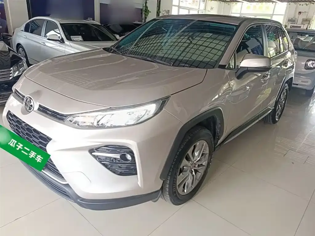 Toyota Wildlander — фото 1