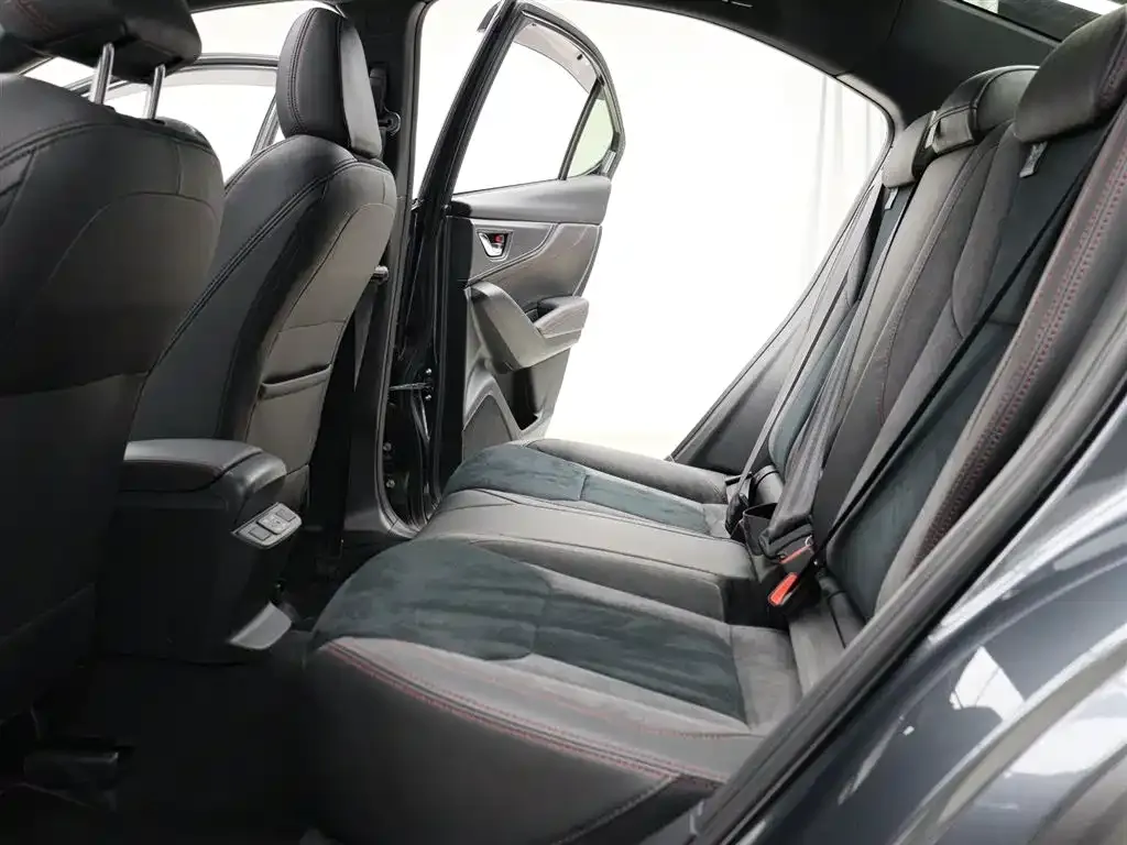 Subaru WRX — фото 5